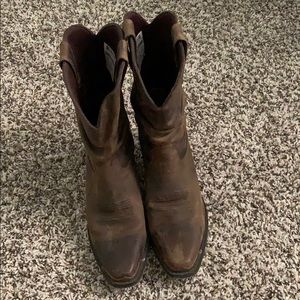 Cowboys boots size 9 only